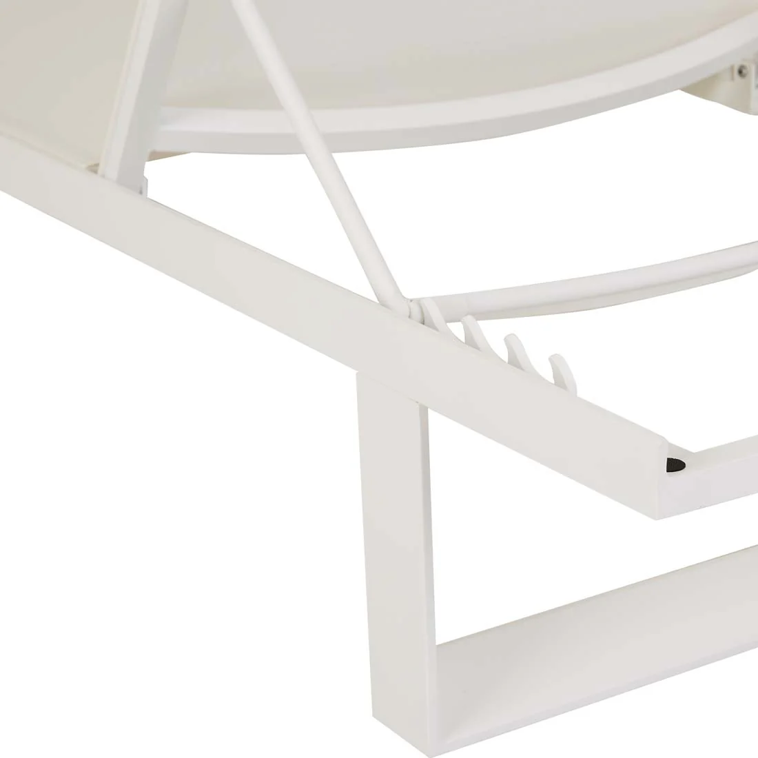 Pier Sleigh Sunbed - Image 10